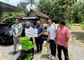 UMY Dukung Eduwisata Desa, Hibah Domba dan Mesin Pakan untuk Ngunut Kidul