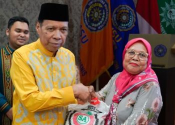 Rektor UMSU Bagikan 766 Bingkisan Ramadan 1446 H