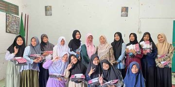 Milad ke-53, FISIP UMSU Berbagi ke Panti Asuhan dan Peduli Penyapu Jalan