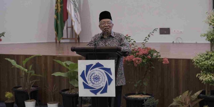 KH Miftah Faridl Jabarkan Indikator Keberhasilan Puasa Umat Islam di Pengajian Bakda Idul Fitri UM Bandung