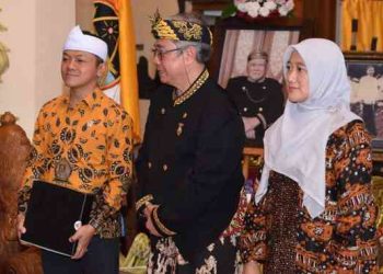 Wamen Fajar di Kuningan, Kearifan Lokal “Seren Taun” Mendidik Karakter Generasi Muda