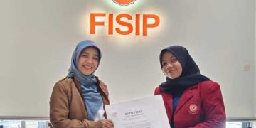 Lomba Karya Tulis Ilmiah Waves Studio Mahasiswa Prodi IP FISIP UMC Adilla Alifia Raih Juara 3