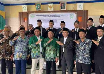 Dua Mudir Pontren dan Delapan Kepala Sekolah-Madrasah di Lingkungan PDM Brebes Resmi Dilantik