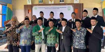 Dua Mudir Pontren dan Delapan Kepala Sekolah-Madrasah di Lingkungan PDM Brebes Resmi Dilantik