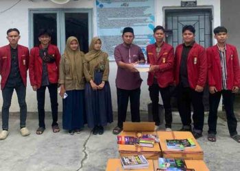 PK IMM FIS UINSU Gelar Aksi “Berbagi Buku” di SMAS Muhammadiyah 06 Sei Bamban
