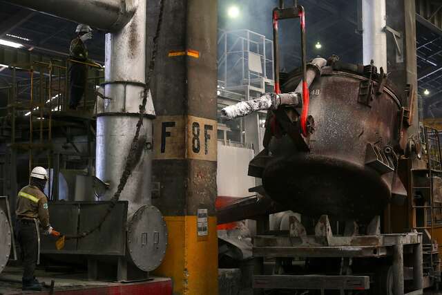 Foto: Peleburan Aluminium