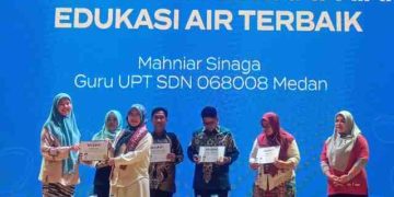 Guru UPT SDN 068008 Medan Raih Penghargaan Nasional di Ajang Generasi Cerdas Lingkungan 2025