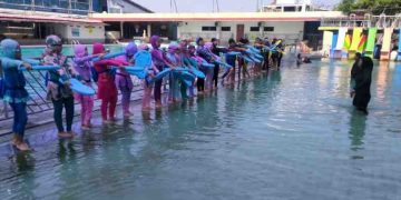 SD Muhammadiyah 1 Solo Tumbuhkan Bakat dan Motorik Siswa dengan Pembelajaran Berenang
