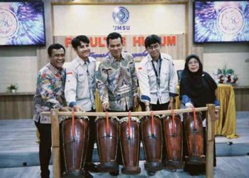 Perebutkan “Piala Rektor UMSU”, 16 Delegasi dari Berbagai Universitas Bersaing di Ajang Debat Hukum Nasional 2025