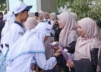 Peringati Hari Guru, Spemma Tegaskan Peran Guru Pembentuk Karakter, Diapresiasi 792 Siswa dengan ‘Surat Cinta’