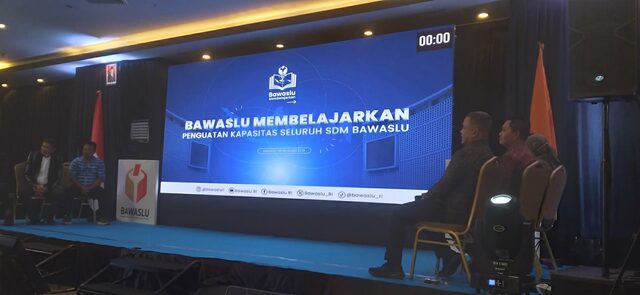 Bawaslu Gelar Forum Belajar di Medan, Pakar: Demokrasi Indonesia Mundur, Pemilu Hanya Legitimasi bagi Rezim Oligarkis
