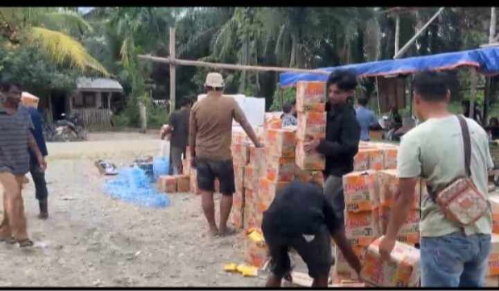 Tim Mahasiswa Kessos FISIP UMSU Tembus Kecamatan Terdalam di Aceh Tamiang, Salurkan Bantuan dan Tolong Korban Bencana