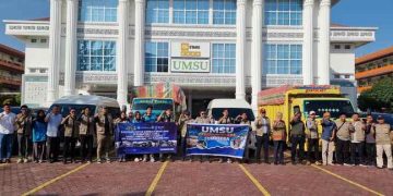 UMSU Serahkan Paket Bantuan Untuk Korban Banjir di Aceh Tamiang