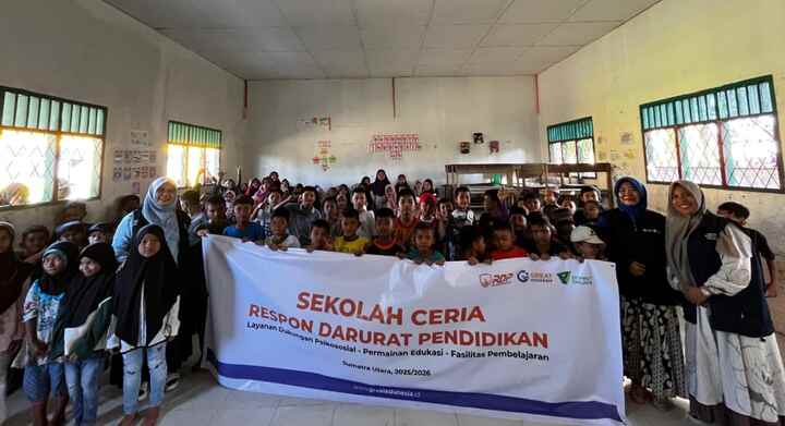 Respon Darurat Pendidikan: Relawan Dompet Dhuafa Hadirkan Pemulihan Pasca Banjir di Langkat