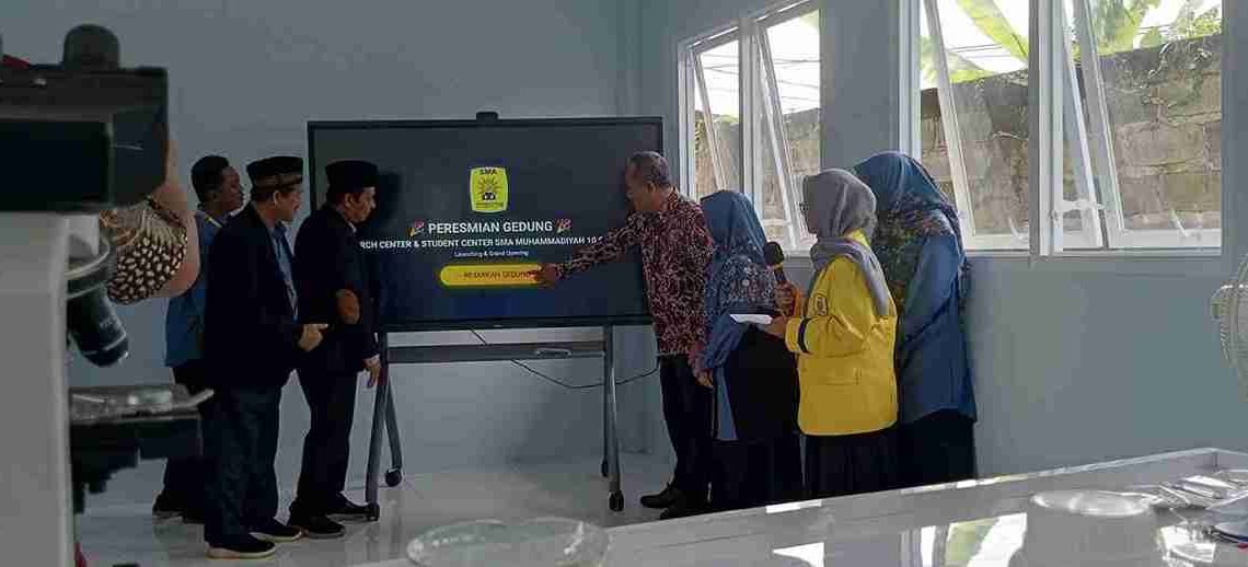 Kacabdin Gresik Resmikan Gedung Research Center dan Student Center Smamio
