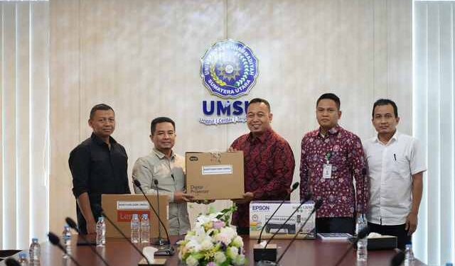 UMSU Serahkan Bantuan untuk SD Unggulan Muhammadiyah Kutacane