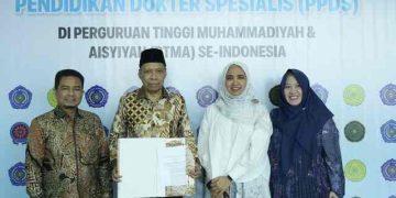 Rektor UMSU Terima SK PPDS PTMA dari Mendiktisaintek RI