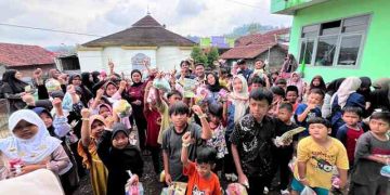 Mahasiswa TMU Gelar Trauma Healing untuk Anak-anak Penyintas Tanah Bergerak di Padasari