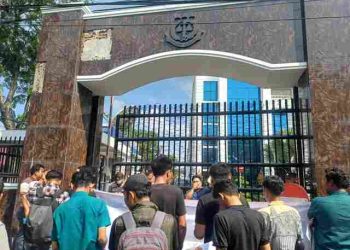 AMSB Gelar Aksi di Kejati Sumut, Desak Usut Dugaan Korupsi KCP Bank Sumut Krakatau
