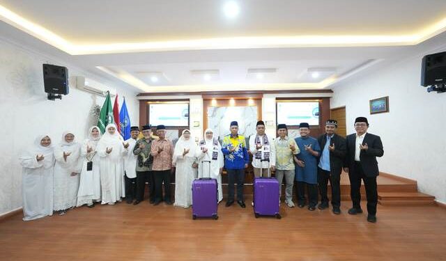 Rektor UMSU Lepas Peserta INSIS ke Turkiye dan Arab Saudi