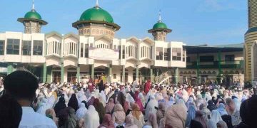 Ribuan Umat Muslim Shalat Idul Fitri di Pelataran Masjid Taqwa Lubuk Pakam, Khatib Sampaikan soal Ma’rifatullah