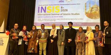 Lawatan Akademik dan Spritual Program Doktor Manajemen UMSU: Tampil di Konferensi Internasional dan Umrah di Tanah Suci