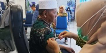 Pemberian Vaksin Meningitis dan Polio bagi Calon Jemaah Haji Medan Sunggal