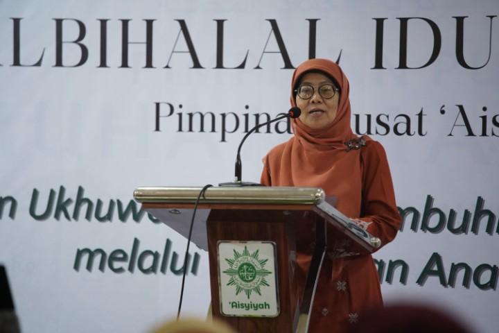 Salmah Orbayinah