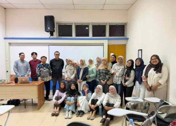 Terangkan Pengumpulan dan Analisa Data Riset, Dosen UMMAD Jadi Dosen Tamu Alumni Mengajar Prodi IKS UIN SUKA Yogyakarta