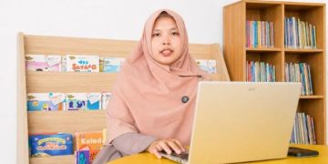 Akademisi UM Bandung Ingatkan Dampak Psikologis Narasi Negatif di Medsos bagi Ibu Bekerja