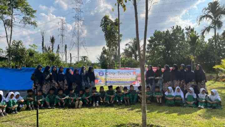 Camp Tahfidz SD Muhasaba, Program Perdana Belajar Qur’an di Alam Terbuka