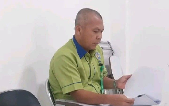 Uisdah, Hari Sabtu Lagi, Candaan yang Sebenarnya Sangat Serius