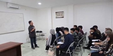 Perkuat Pemahaman Metode Penelitian, FH UMSU Hadirkan Guru Besar UIN SAIZU dalam Visiting Professor
