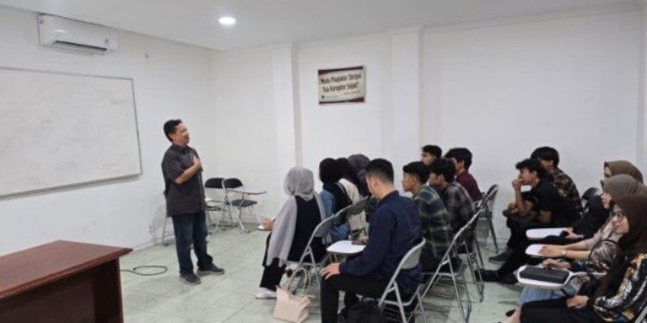Perkuat Pemahaman Metode Penelitian, FH UMSU Hadirkan Guru Besar UIN SAIZU dalam Visiting Professor