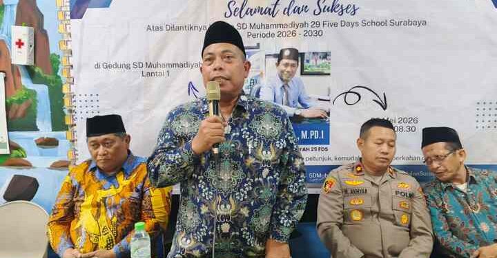 Resmi Dilantik, Ketua PDM Surabaya M. Ridlwan Titipkan Masa Depan SD Mudalan kepada Irwan