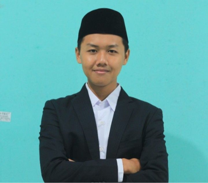 Birrul Walidain di Era Digital: Antara Hormat dan Prinsip
